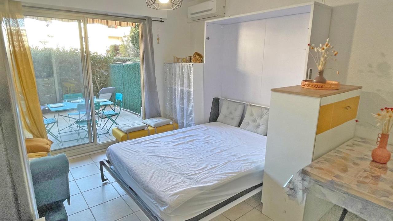Santa Cruz Apartment Sainte-Maxime Exterior photo